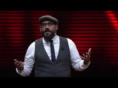 Fake news and the future of journalism | Robert Hernandez | TEDxKC