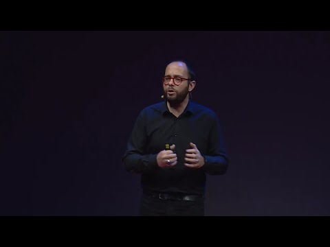 Infowar e Digital Propaganda. Di algoritmi, fake news e strategie | Matteo Flora | TEDxTrento