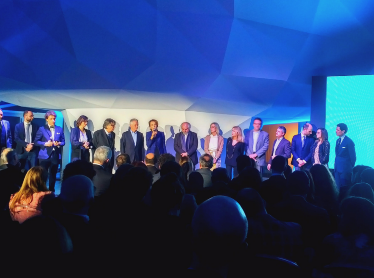 SheCall vince l'Amazon Launchpad Award e apre nuove prospettive per wearable e IoT