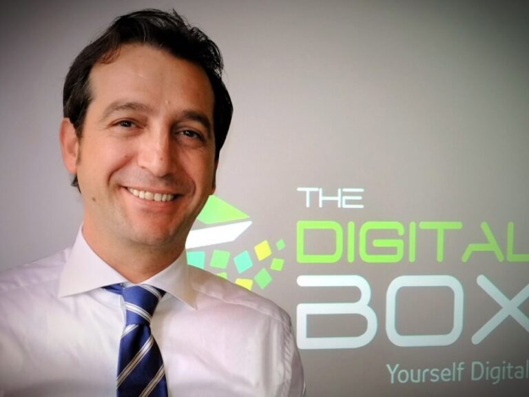 Mobile Marketing, l'ex numero due di Apple "conquistato" da una startup pugliese