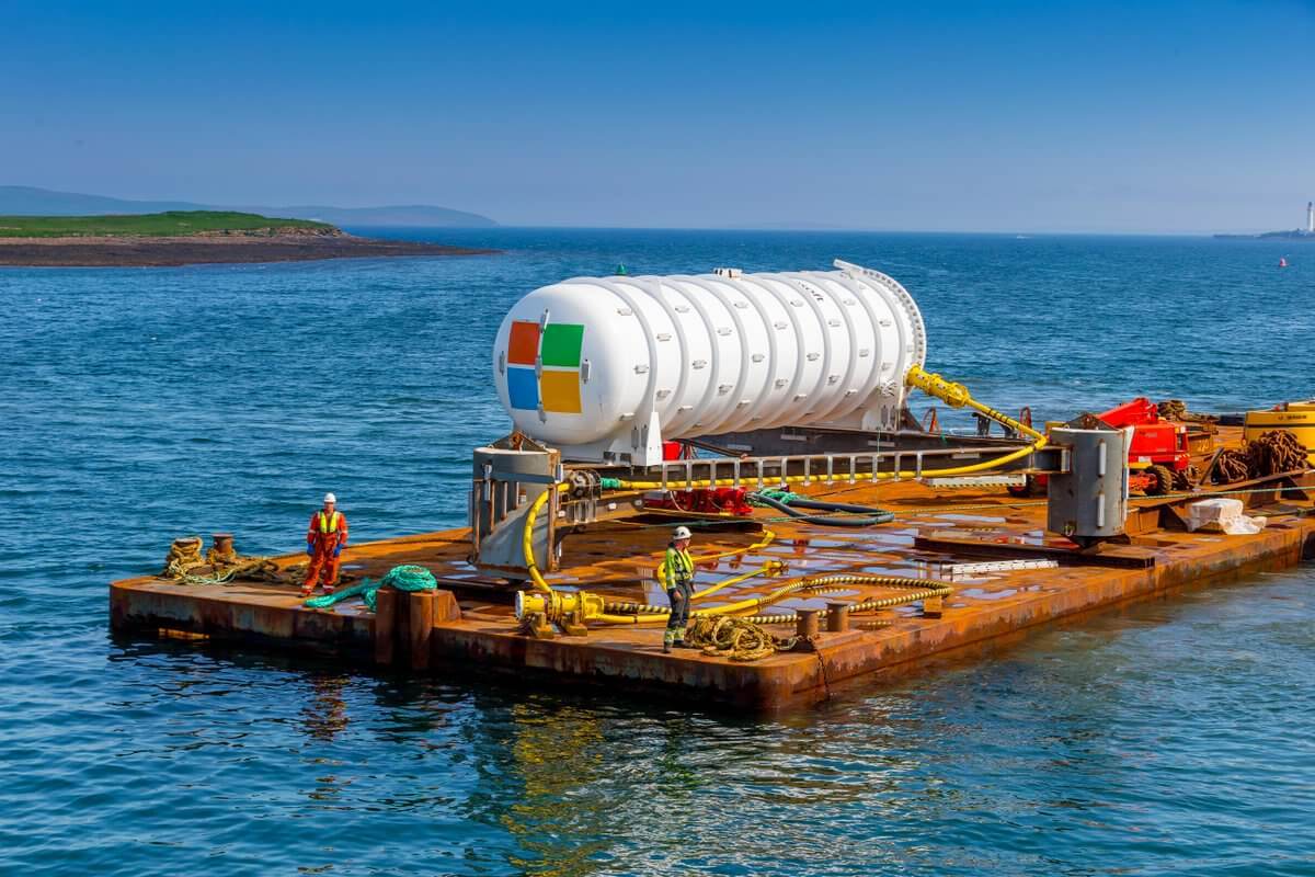 Microsoft alimenterà i data center a idrogeno: più sostenibilità ambientale